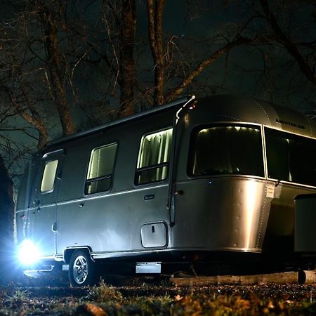Modern Airstream With Amazing View - 10 To 15 Minutes From Kings Canyon National Park Dunlap Luaran gambar