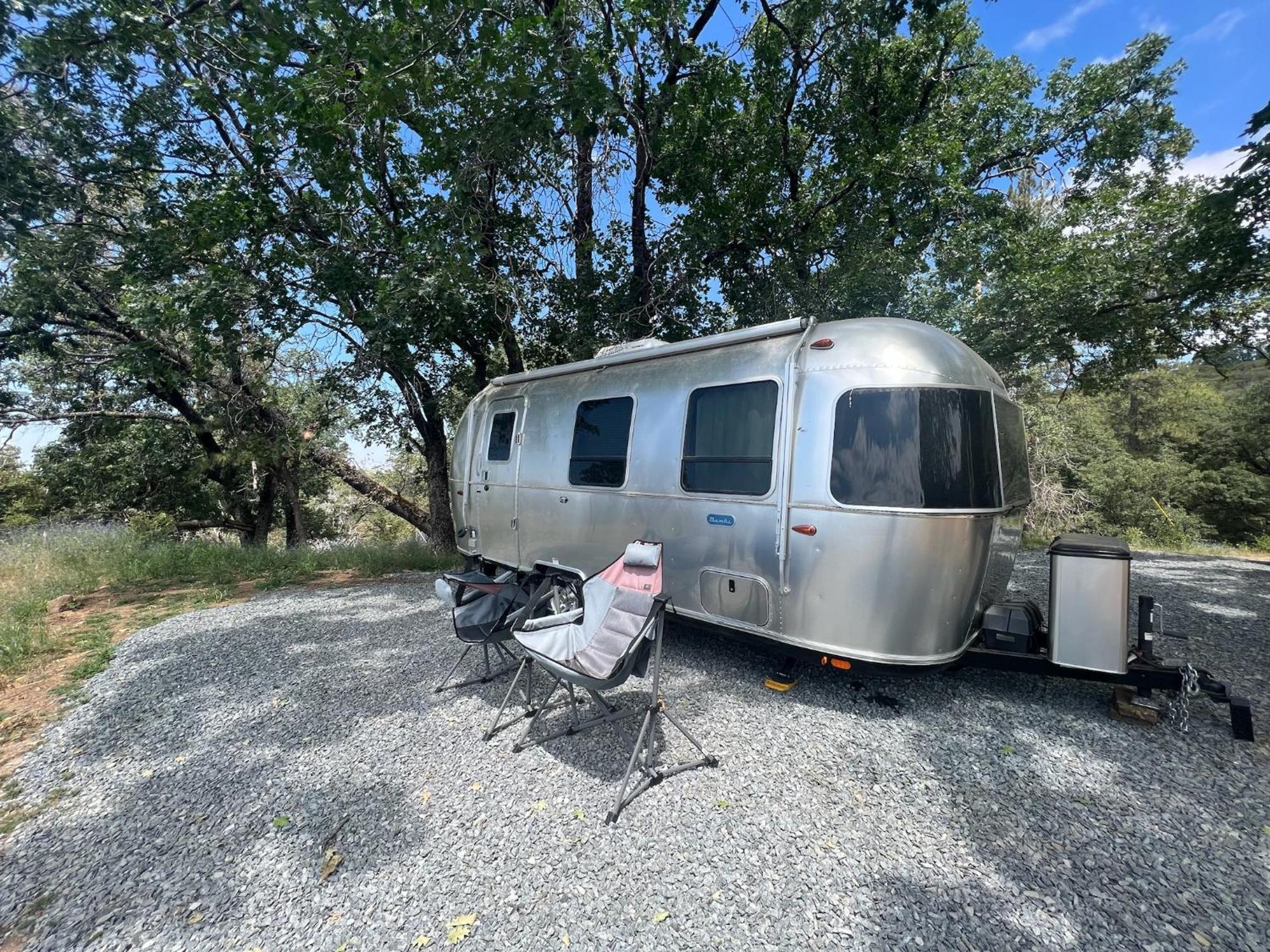 Modern Airstream With Amazing View - 10 To 15 Minutes From Kings Canyon National Park Dunlap Luaran gambar