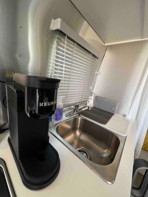 Modern Airstream With Amazing View - 10 To 15 Minutes From Kings Canyon National Park Dunlap Luaran gambar
