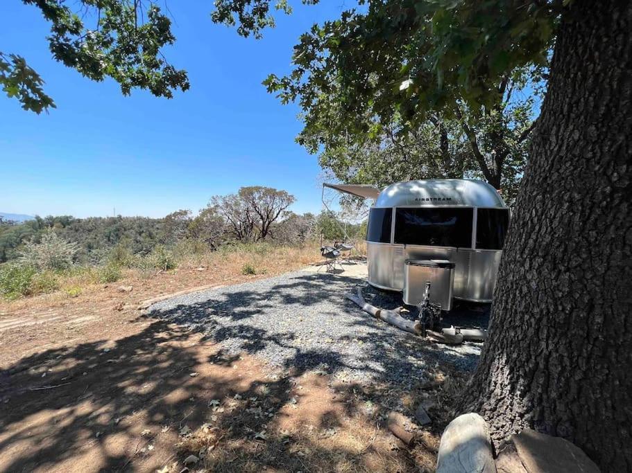 Modern Airstream With Amazing View - 10 To 15 Minutes From Kings Canyon National Park Dunlap Luaran gambar